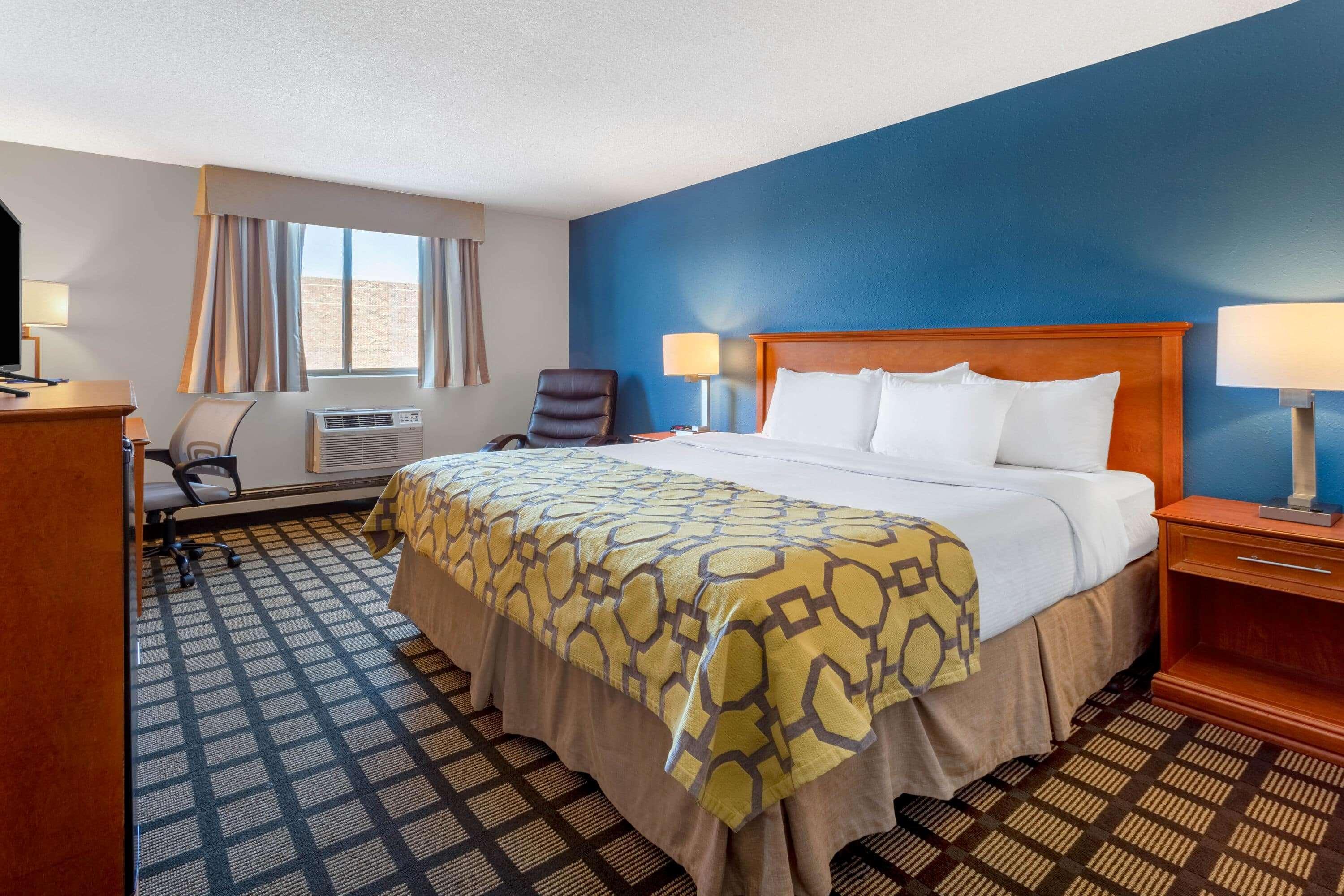 Baymont By Wyndham Rochester Mayo Clinic Area Екстериор снимка