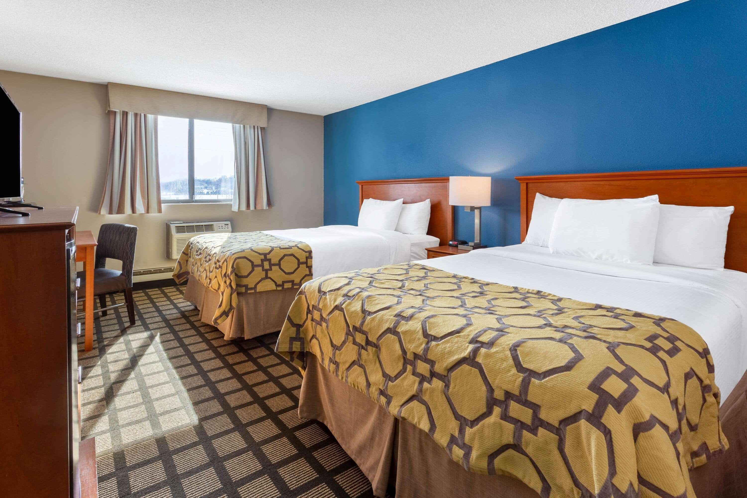 Baymont By Wyndham Rochester Mayo Clinic Area Екстериор снимка