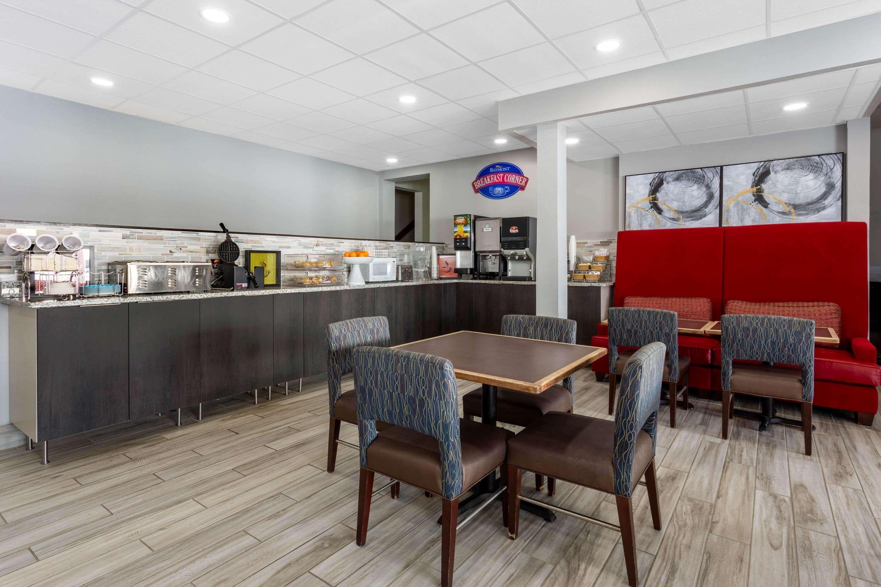 Baymont By Wyndham Rochester Mayo Clinic Area Екстериор снимка