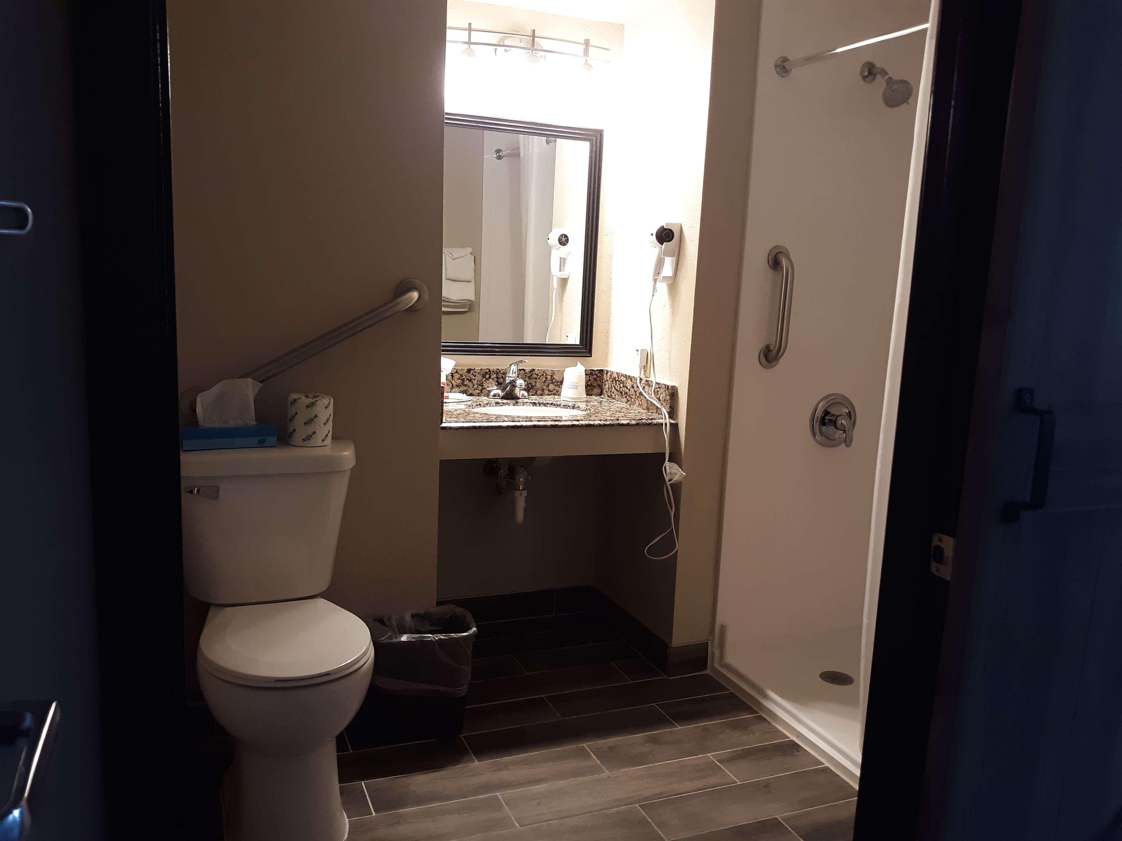 Baymont By Wyndham Rochester Mayo Clinic Area Екстериор снимка